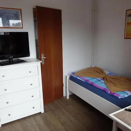 Miramar Bed and Breakfast 3*