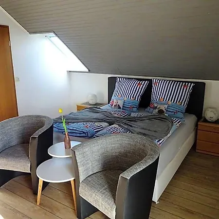 Miramar Bed & Breakfast 3*