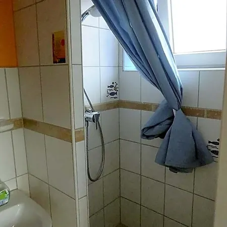 Miramar Bed & Breakfast 3*