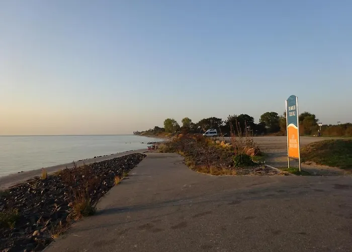 Miramar Bed & Breakfast