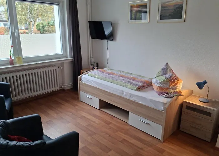 Miramar Bed & Breakfast 3*